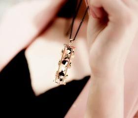 Rhinestones Cylinder Necklace