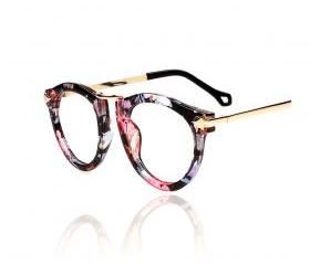 Retro Floral Pattern Sunglasses